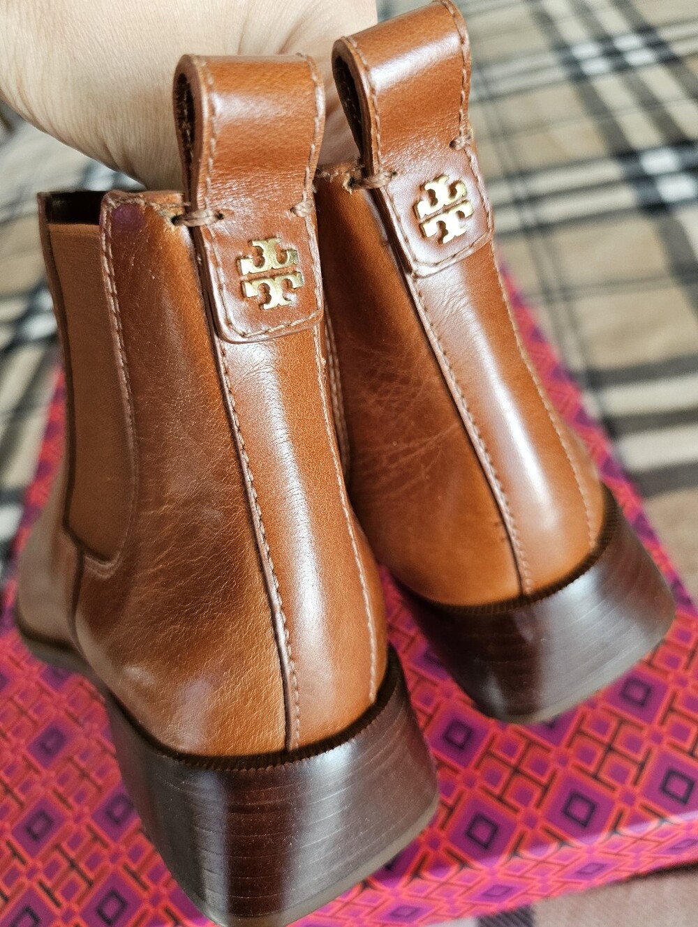 Tory Burch Women's Tan Leather Chelsea Ankle Boots - Picture 6 of 7